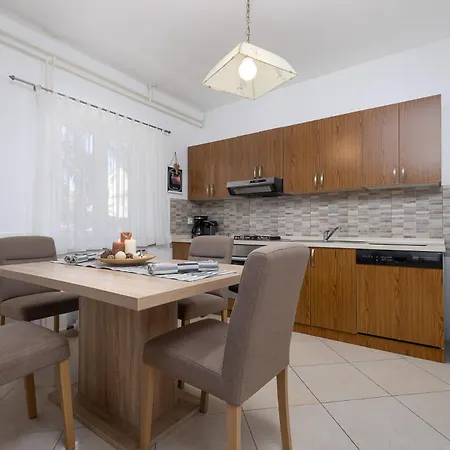 Emi 아파트 포레치