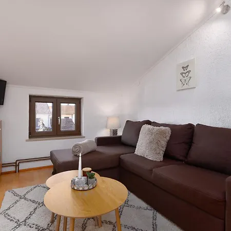 Διαμέρισμα Emi *