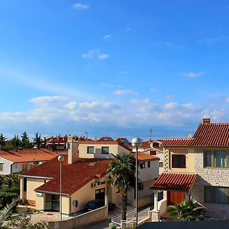 Διαμέρισμα Emi