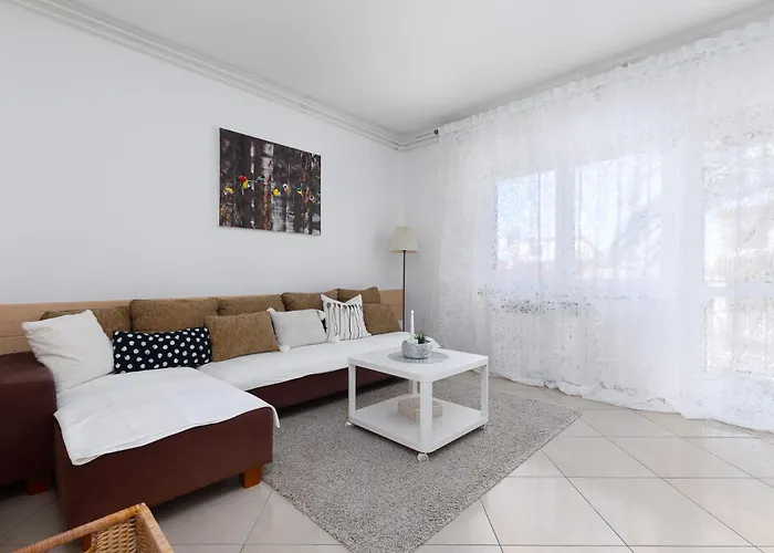 アパート Emi ポレッチ