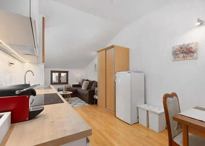 アパート Emi ポレッチ