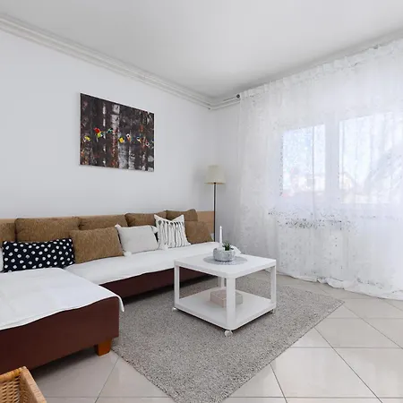 Apartment Emi Porec